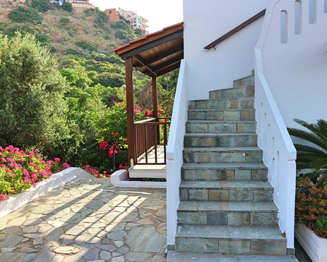 Oliaria Apartments Platanias  Bagian luar foto