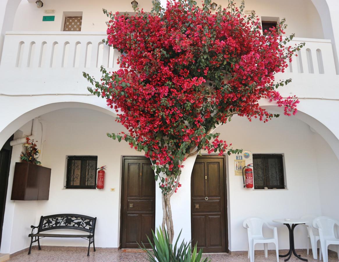 Oliaria Apartments Platanias  Bagian luar foto