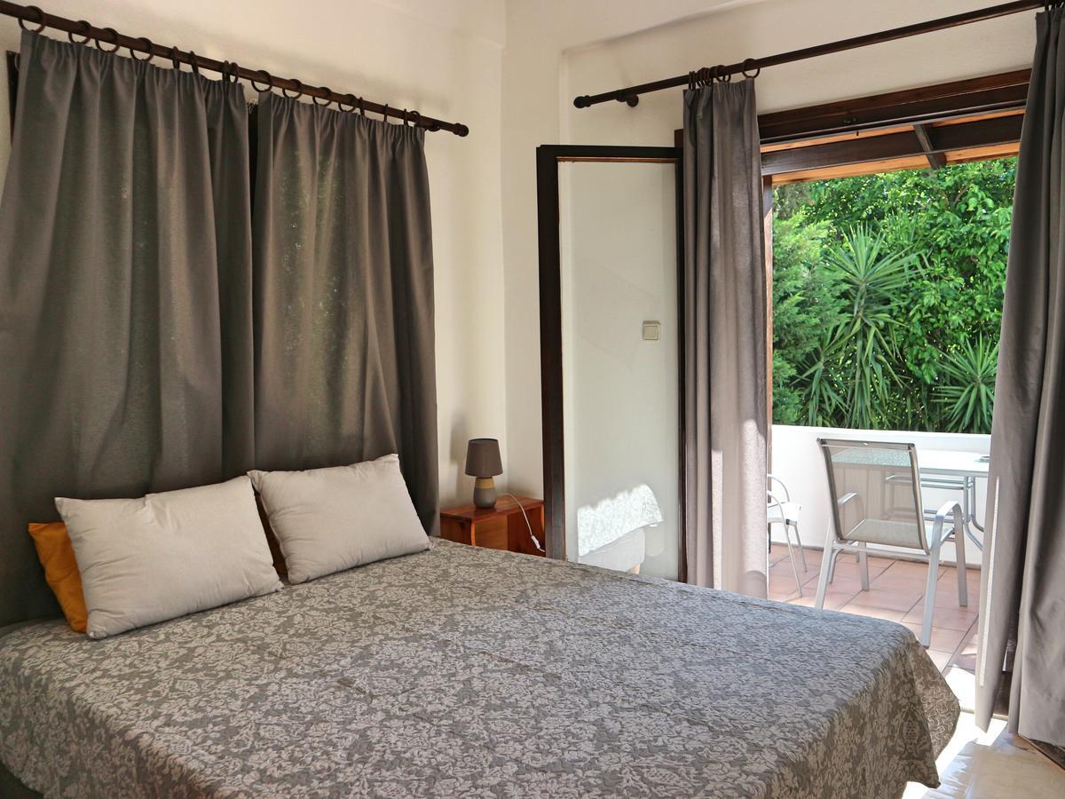 Oliaria Apartments Platanias  Bagian luar foto