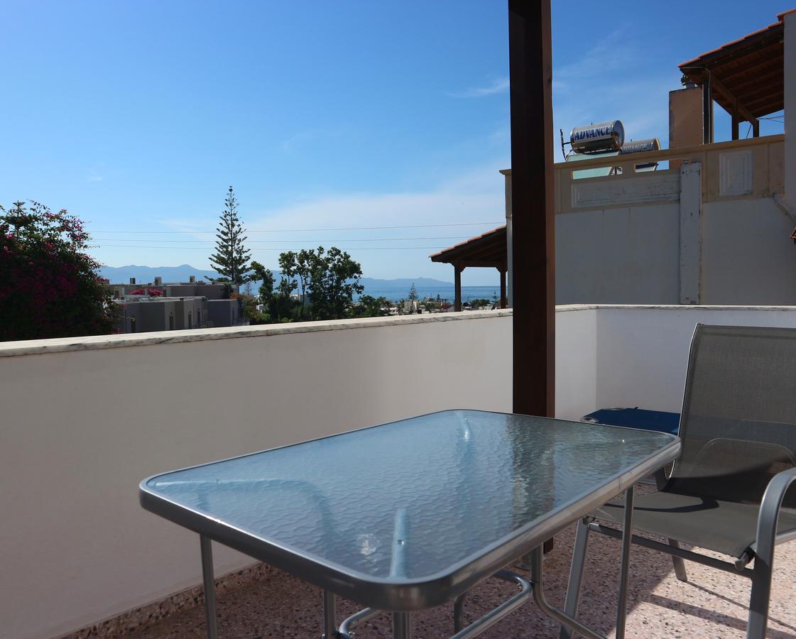 Oliaria Apartments Platanias  Bagian luar foto