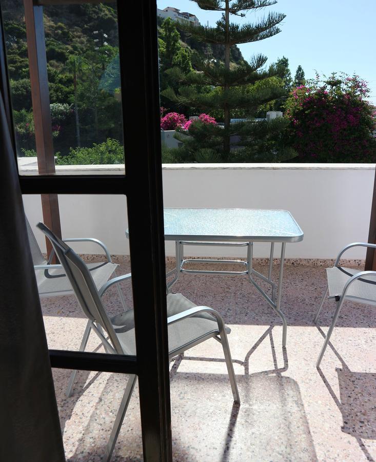 Oliaria Apartments Platanias  Bagian luar foto