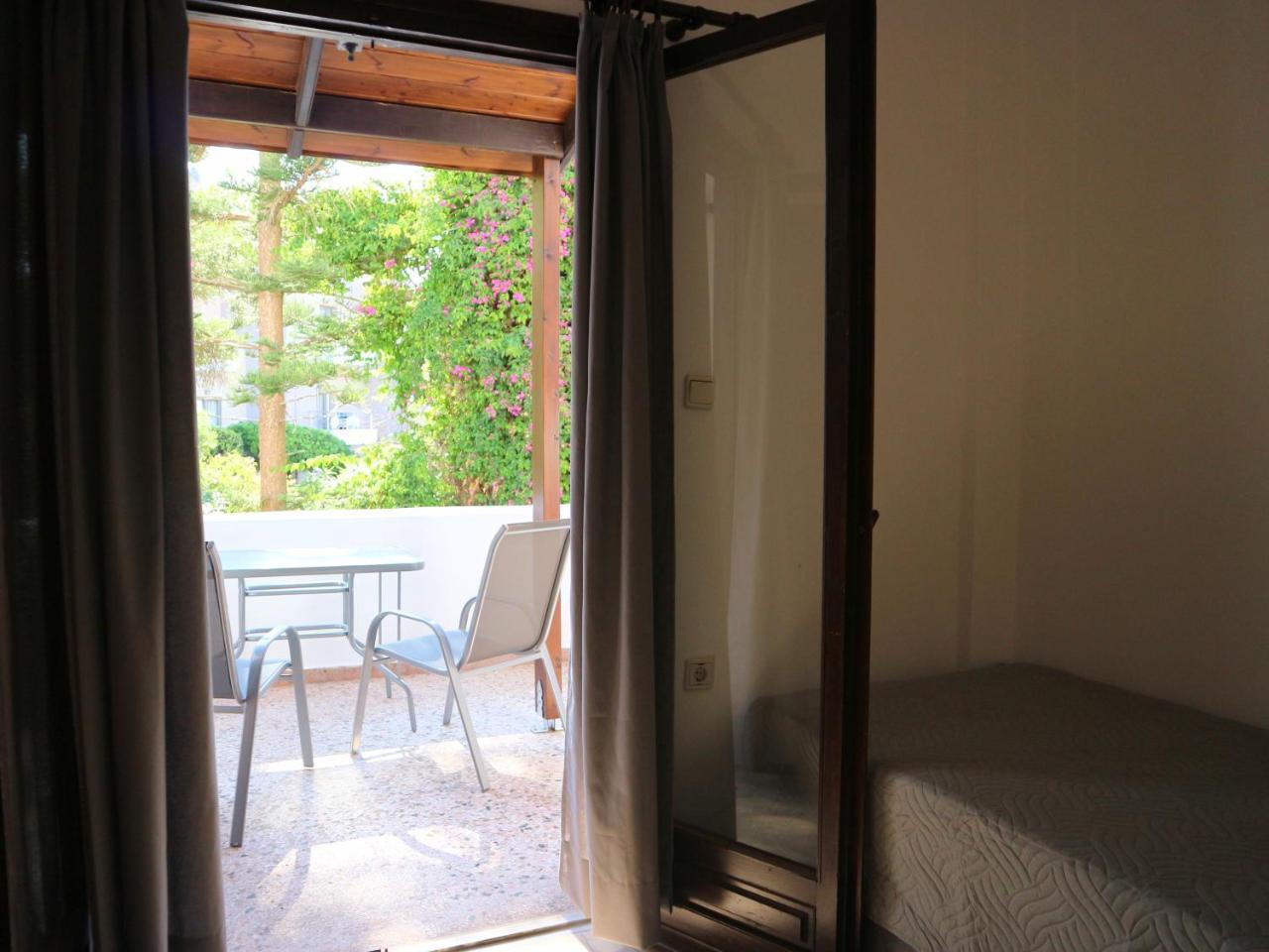 Oliaria Apartments Platanias  Bagian luar foto