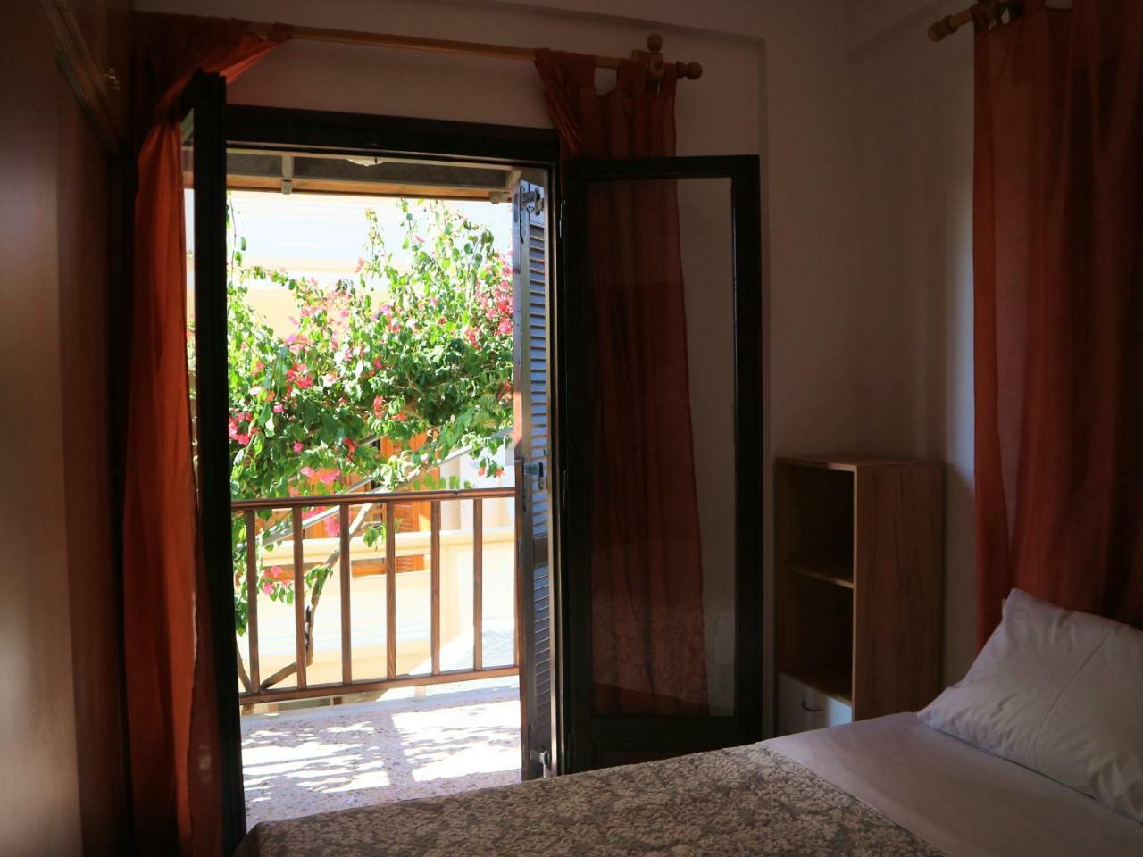 Oliaria Apartments Platanias  Bagian luar foto